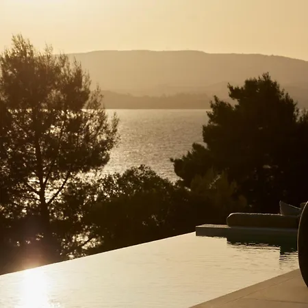 The Wildt - Exclusive Coastal Living Vila
